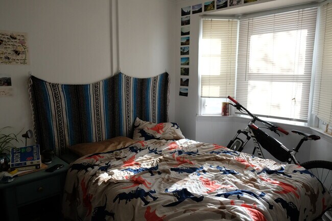 Photo - 215 E 7th St Unidad 6