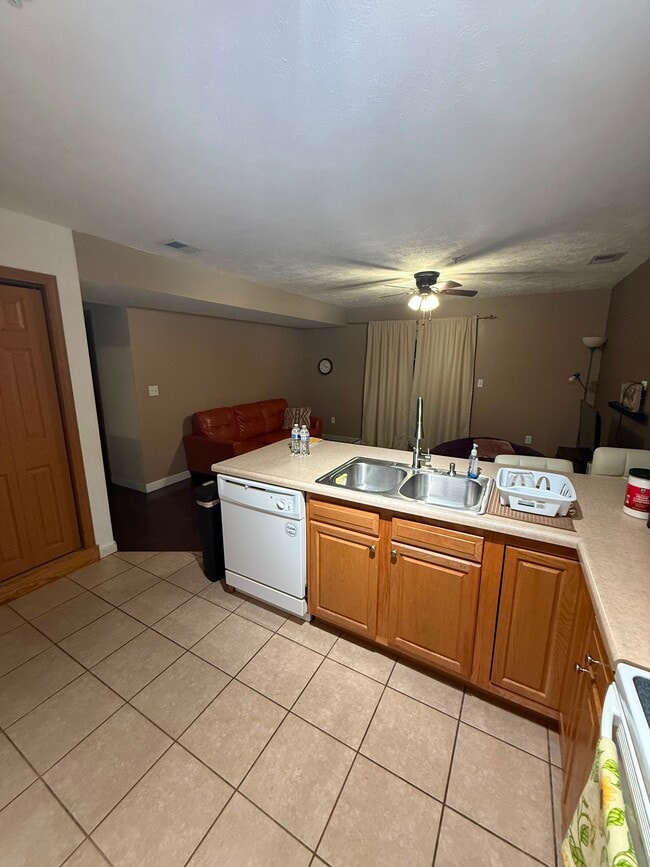 Photo - 421 Creekside Dr Unit Creekside