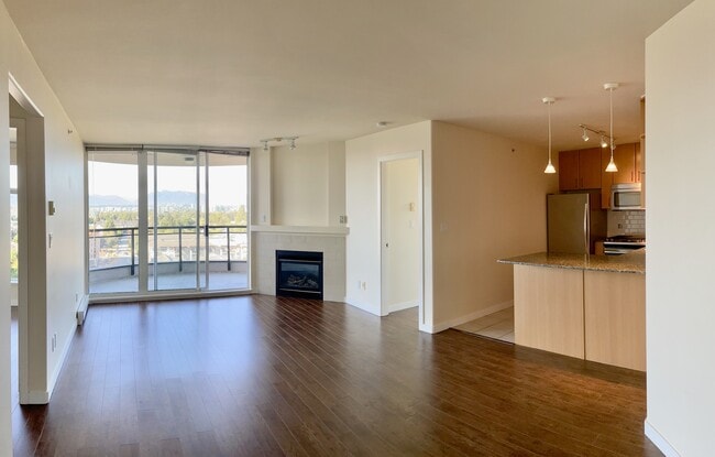 Photo - 8460 Granville Ave