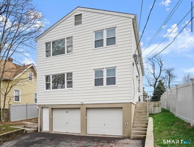 Photo - 27 High St Unit B