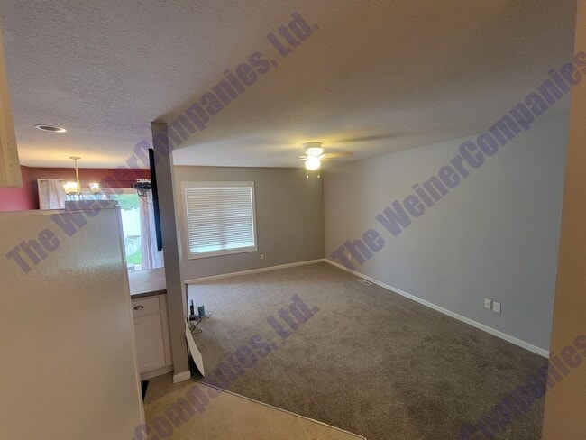 Photo - 3 Bedroom/2.5 Bathroom Townhome – Available August 1st!