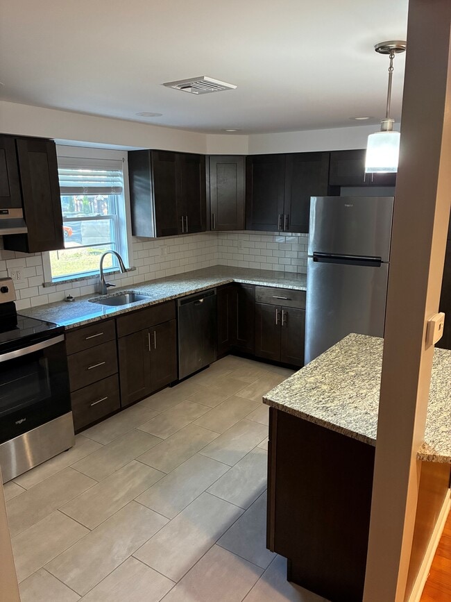 Photo - 30 Mansfield Dr Unit 902