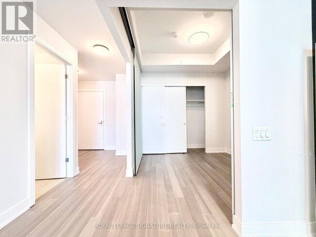 Photo - 664 Spadina Ave. Unité 703