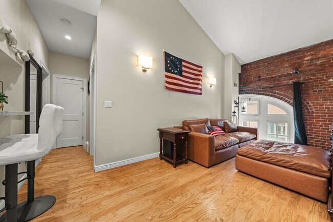 Photo - 106 13th St Unidad 212