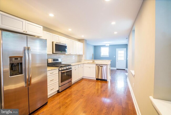 Photo - 2121 Tasker St Townhome