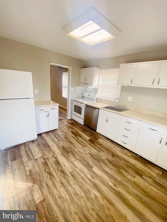 Photo - 16649 Geddy Ct Unit A