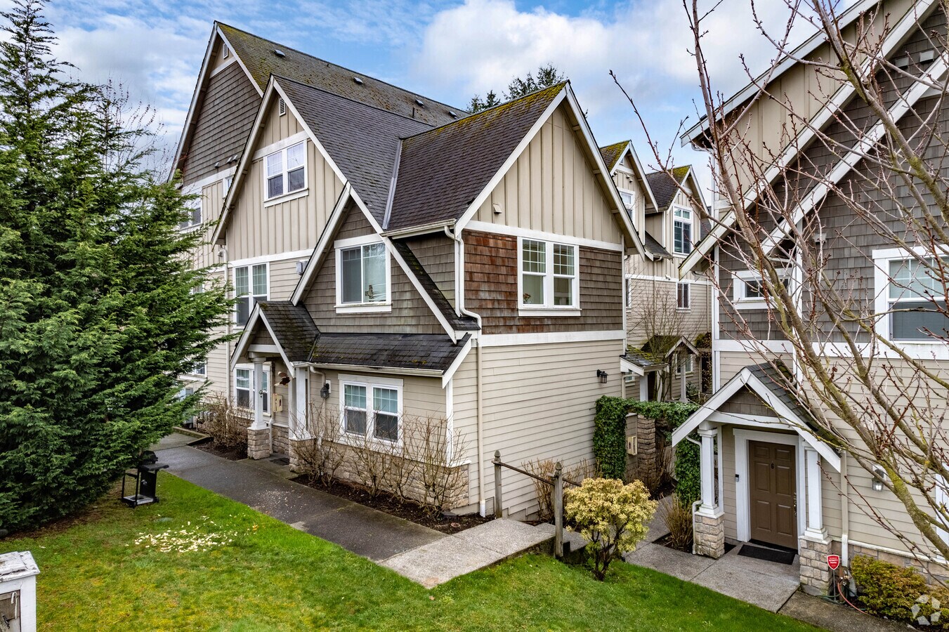 Exterior - Ormonde Gate