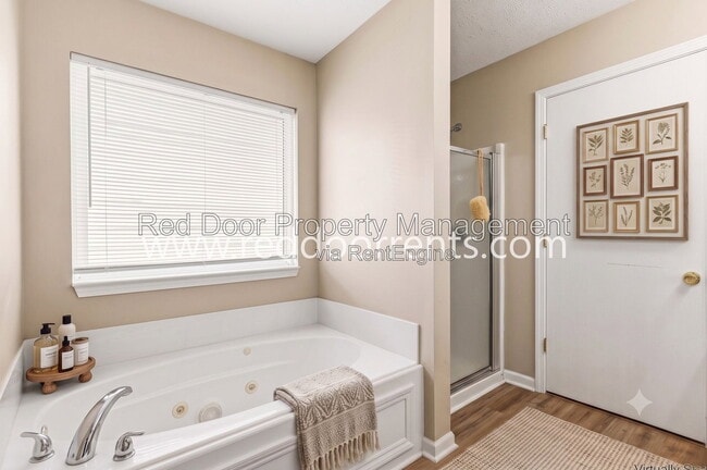 Photo - 12419 Deerview Dr