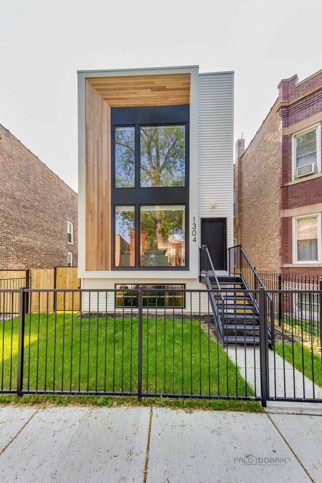 Photo - 1304 N Lawndale Ave
