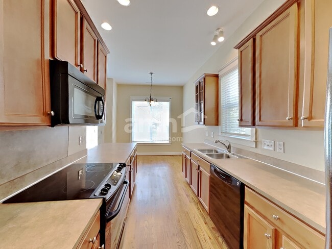 Photo - 155 Water Oak Dr