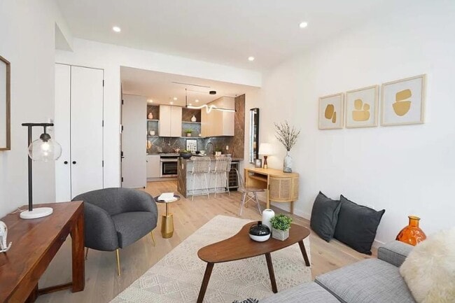 Building Photo - 1 bedroom in Brooklyn NY 11237 Unit 2A Rental