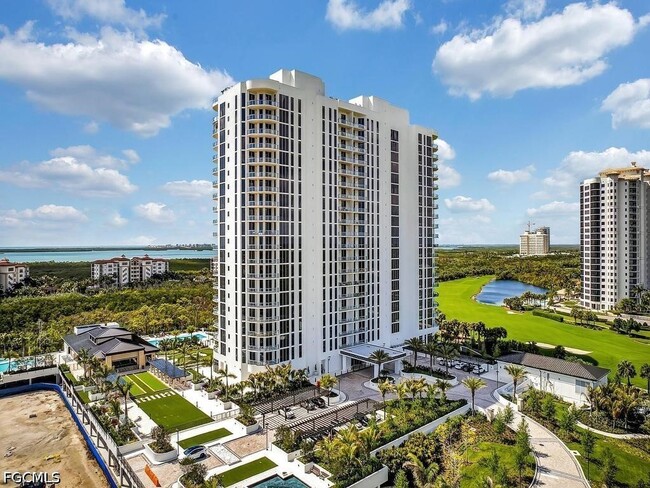 Building Photo - 4810 Pelican Colony Blvd Unit 401
