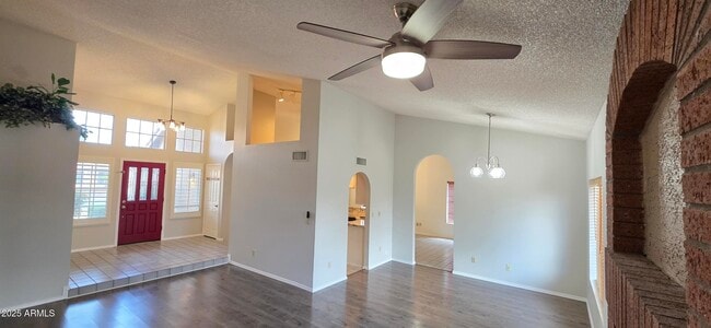 Photo - 1601 W Oakland St