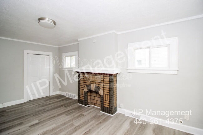 Photo - 3188 W 111th St Unidad 1