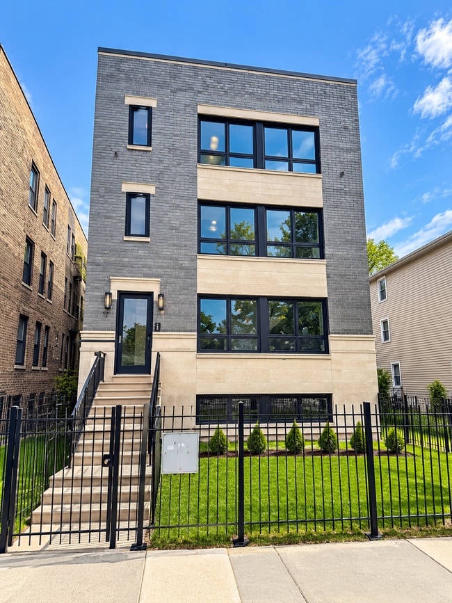 Building Photo - 1327 S Fairfield Ave Unit 1