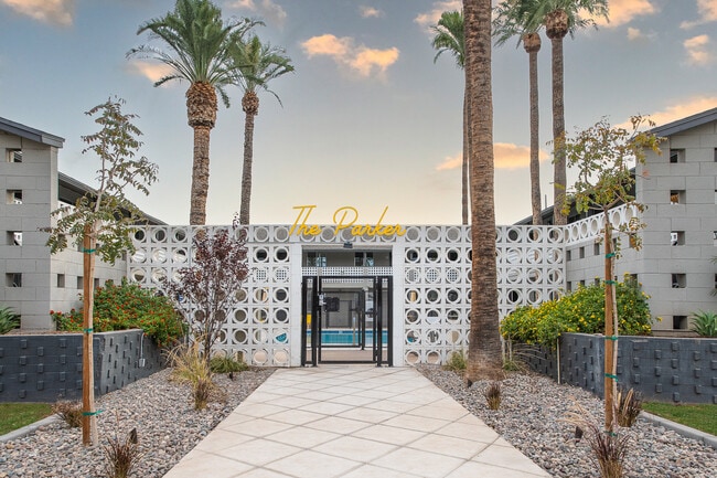 The Parker has great location on Pasadena Avenue - The Parker Apartments