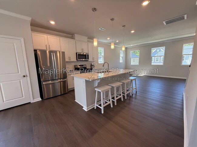 Photo - 329 Deercroft Dr