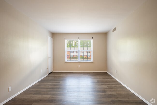 2BR, 1BA - Living Room