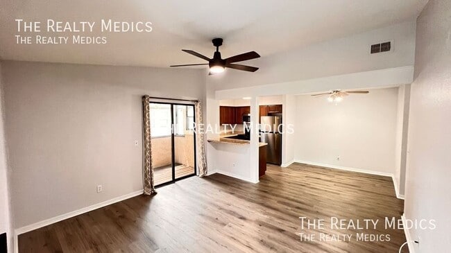 Photo - 3043 Antique Oaks Cir