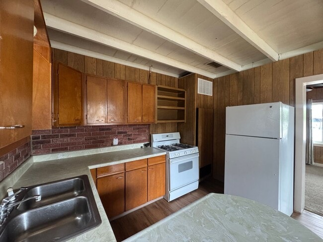 Photo - 1308 S Lea Ave