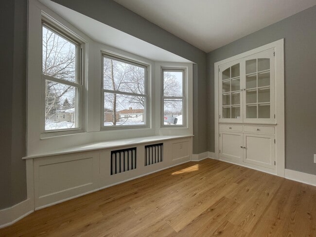 Photo - 4059 Brunswick Ave S