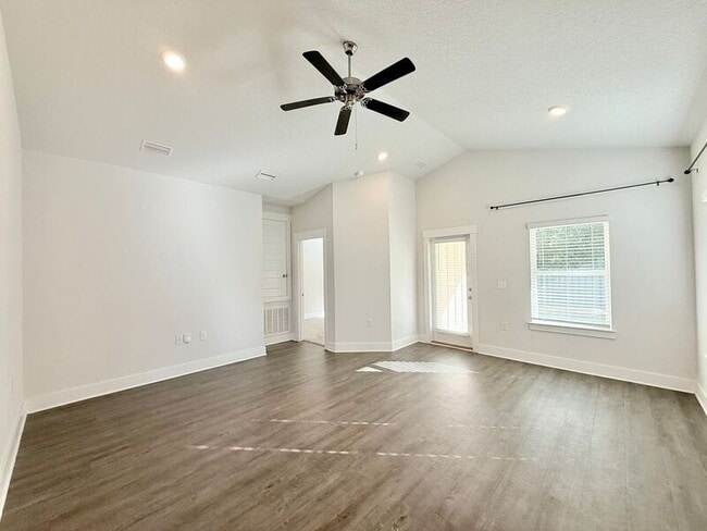 Photo - 5732 Conley Ct