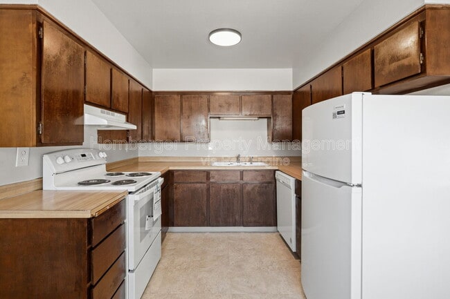 Building Photo - 2628 E Wellesley Ave Unit 1