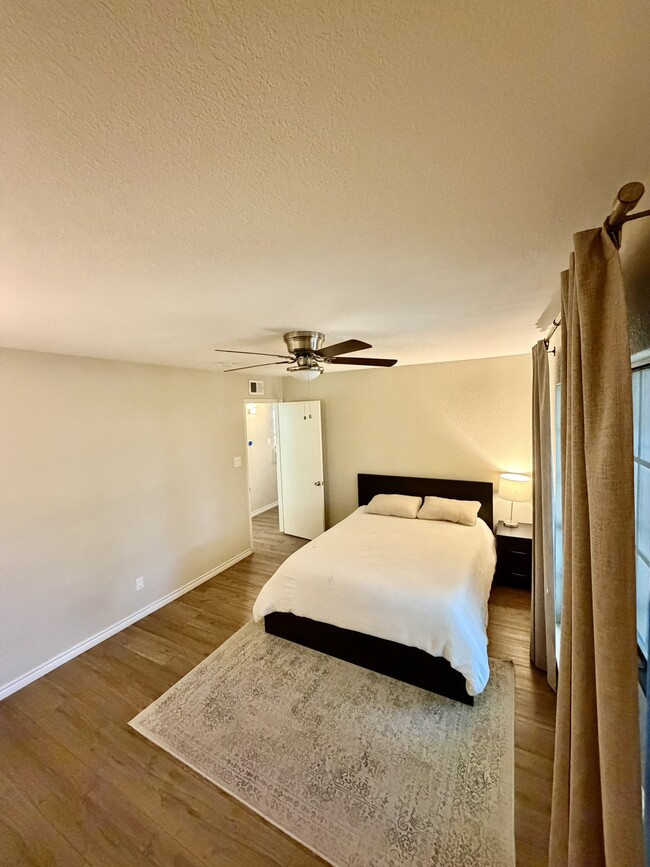 Master Bedroom - 6824 Fryer St