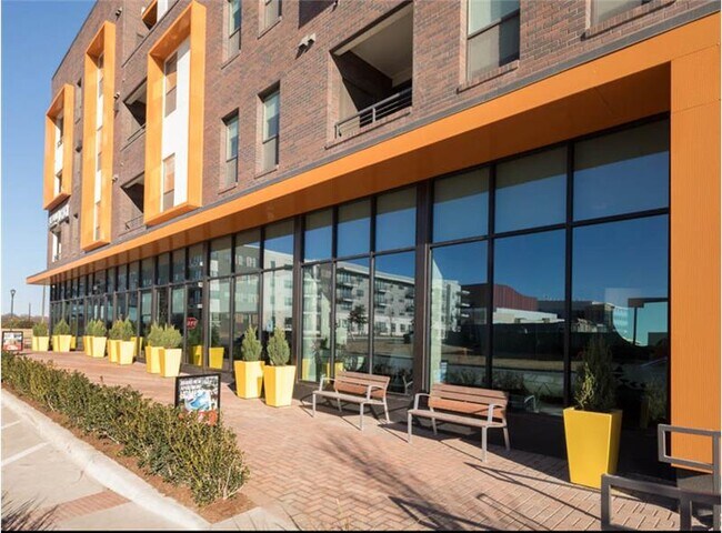 Photo - 2402 Aldrich St Unit A3-35