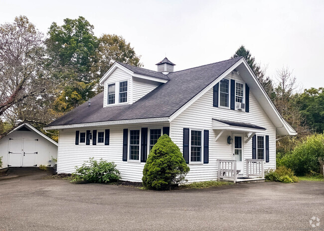 Building Photo - 193 W Cornwall Rd Rental