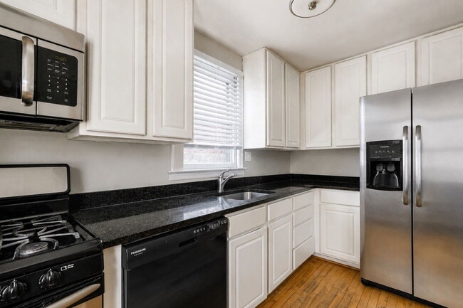 Photo - 506 S Lazelle St