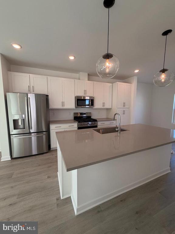 54 Silverbell Ave