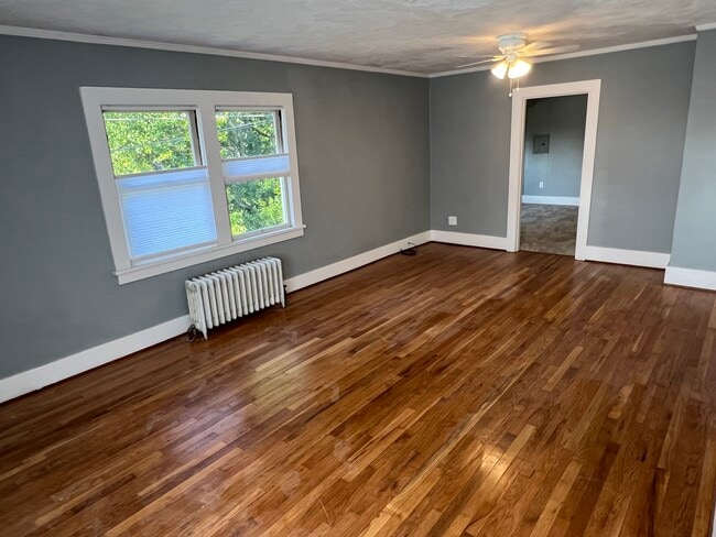 Living Room w/hardwood floore - 412 John Adams St Apartments Unit #4 2nd floor West
