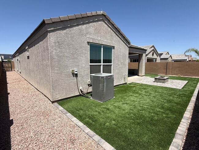 Photo - Beautiful Newer 4 Bedroom 3 Bathroom Anthem at Merrill Ranch Home!