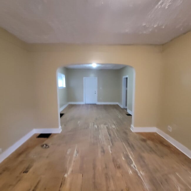 Building Photo - 3BR House near Fountain Square area!