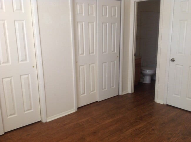 Photo - 1517 Cameo St