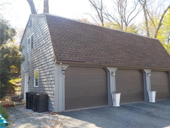 Building Photo - 25 Cabot St