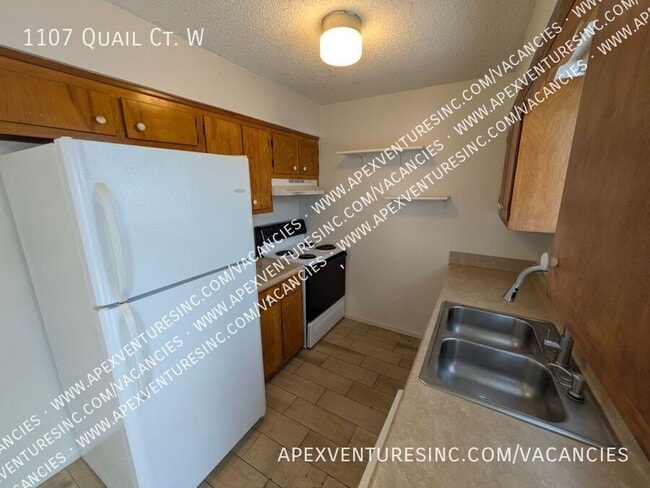 Photo - 1107 Quail Ct W