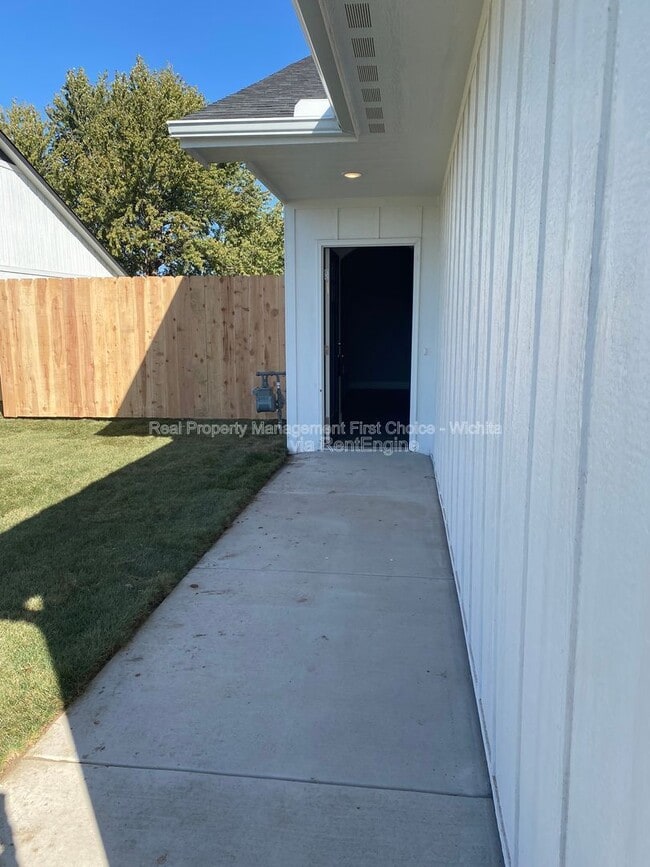 Photo - 4610 S Kessler Cir