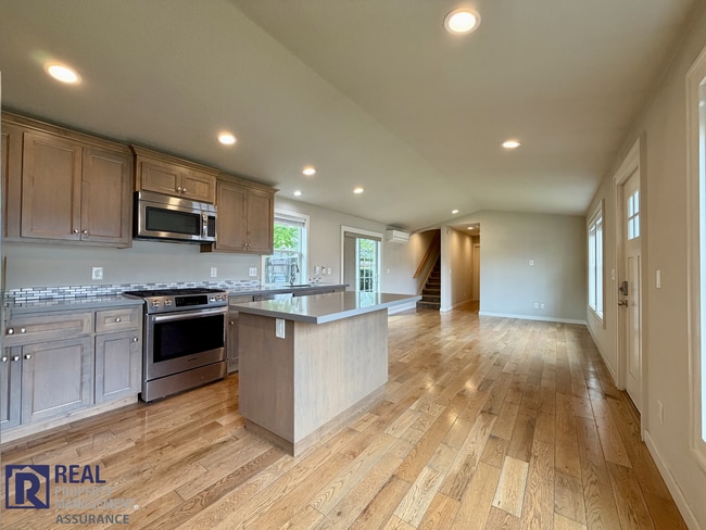 Photo - 1410 SE Alder St