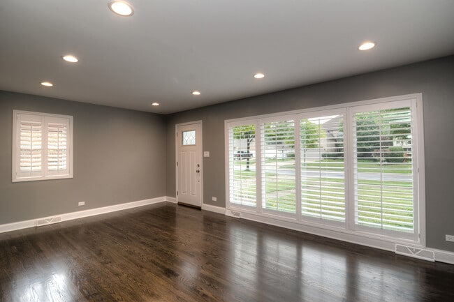 Photo - 465 W Fremont Ave