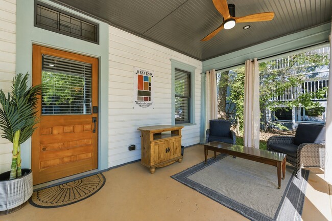 Photo - 907 Beecher St SW