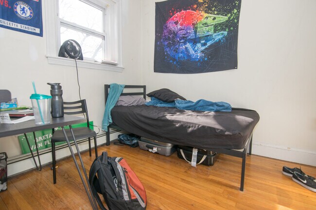 Photo - 61 Thatcher St Unit 2