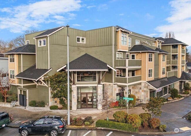 Building Photo - 2BR Condo with Private Patio Near Discovery Park – Blue Heron Community