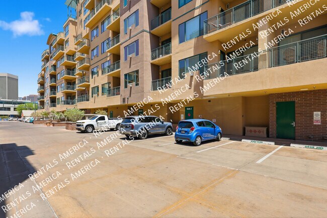 Photo - 2302 N Central Ave Unit 409
