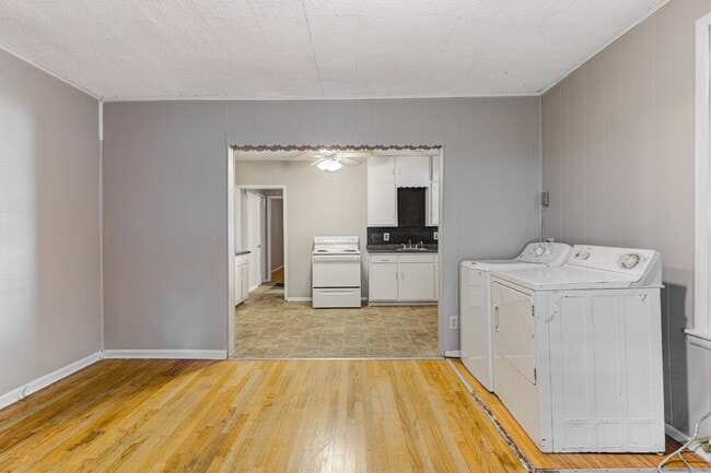 Midtown 1BR with appliances included