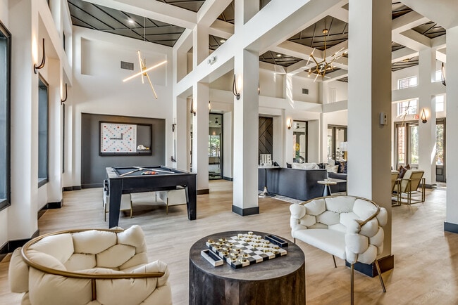 Vista 121 apartments — community photo