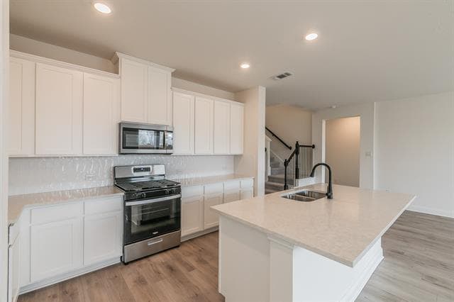 Photo - 346 Boroughbridge Dr