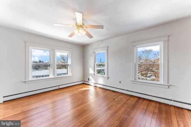 Photo - 224 Oakdale Ave