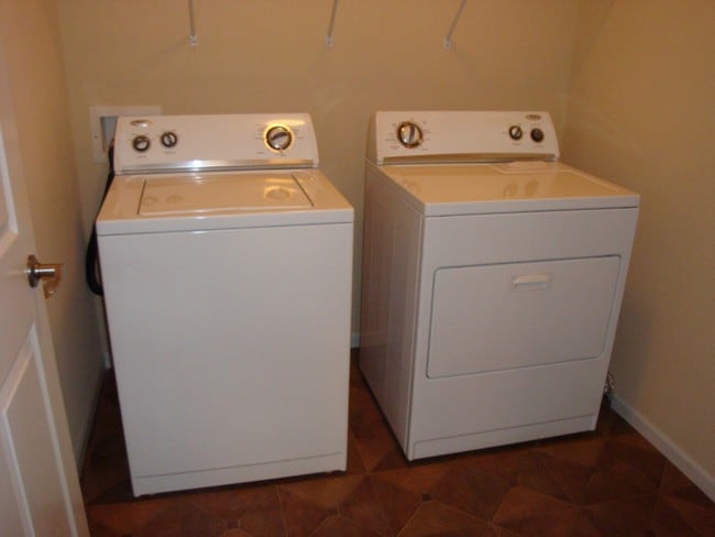 Blackstone Apartments Laundry